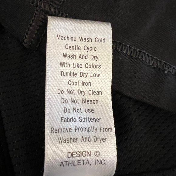 Like New Athleta Black Sleeveless Ruched & Seamed Tank Top Size Small - Picture 6 of 9